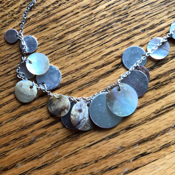 Avon necklace - Picture 2 of 3